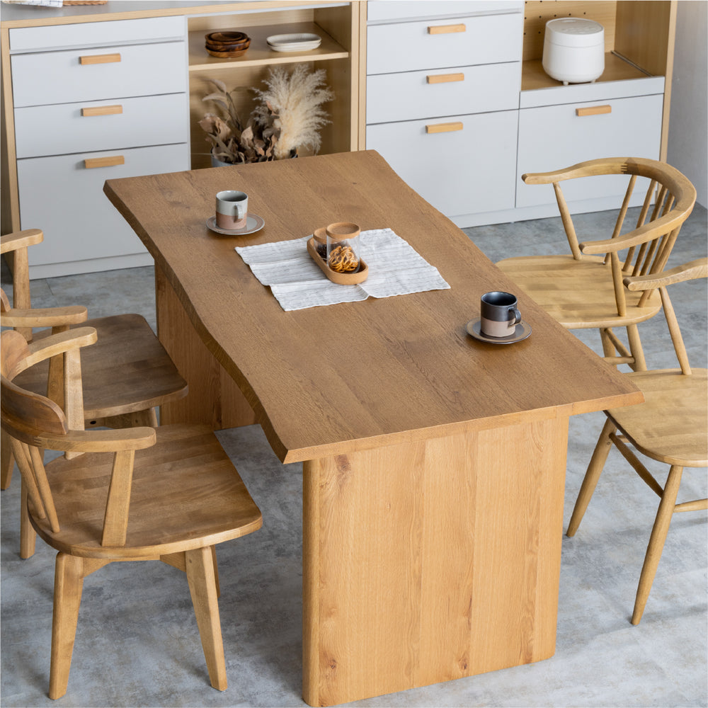 ネリキ ダイニングテーブル