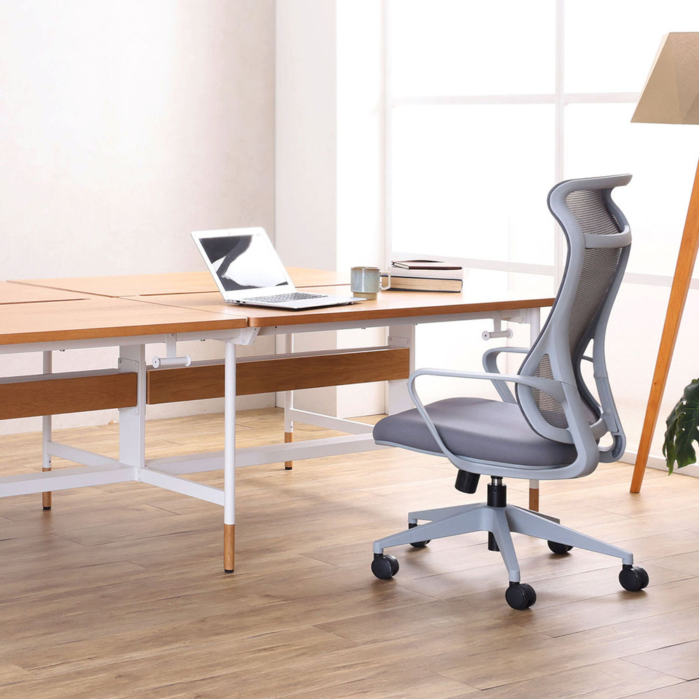 リベット フリーアドレスデスク