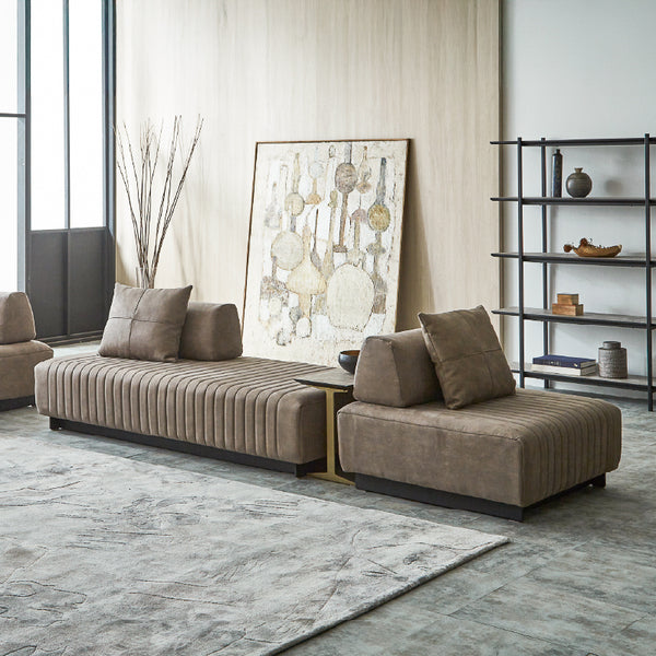 多彩なサイズ展開で、間取りに合わせた組み合わせが可能です。 #PLT112 ヨーロピアングレー（プライムレザーテックス）